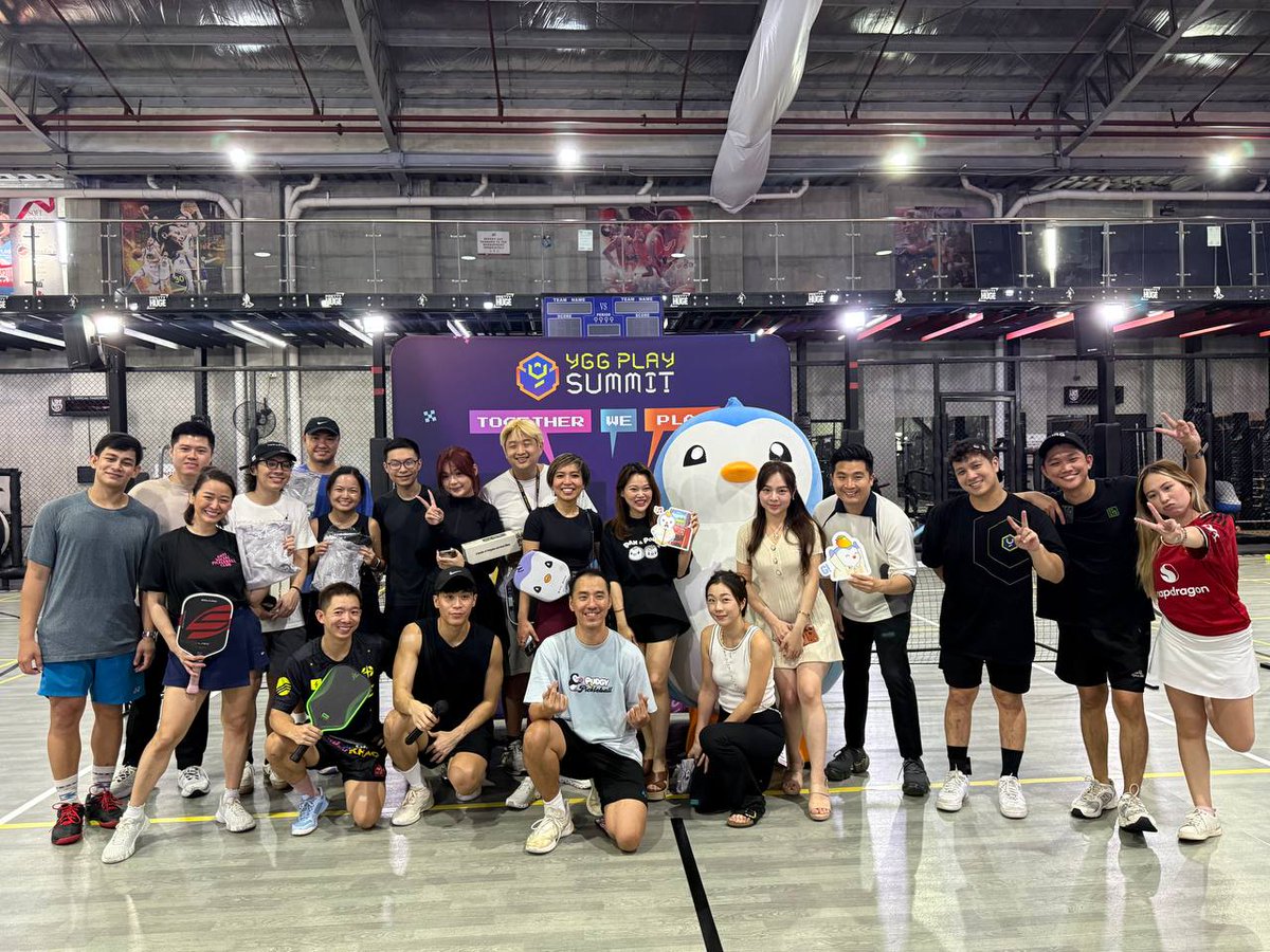 ❄️Good Morning Igloo 💙

NEWS AND UPDATES FROM THE IGLOO ECOSYSTEM LAST 24 HOURS OR SO👇

🐧
🔵 <a href="/PlayPudgyParty/">Pudgy Party</a> WON Best Mobile Game and Best Casual Game at the 2025 GAM3 Awards! 🏆
x.com/PlayPudgyParty…
🔵 <a href="/PenguAsia/">PENGU Asia</a> thriving in Manila - Philippines 🇵🇭
x.com/PenguAsia/stat…