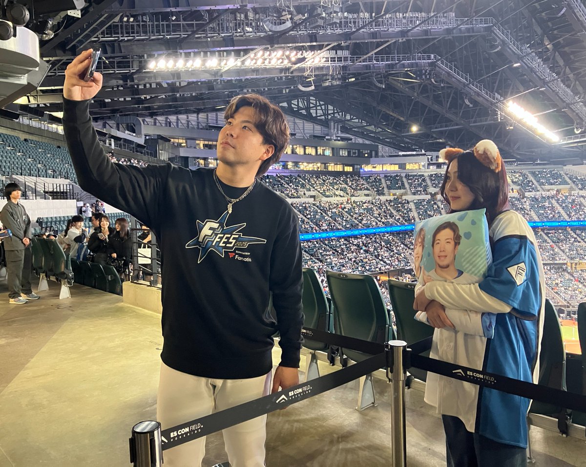 FightersPR's tweet image. 推し選手と撮影🫶

#松本剛
#金村尚真
#FFES2025
#lovefighters