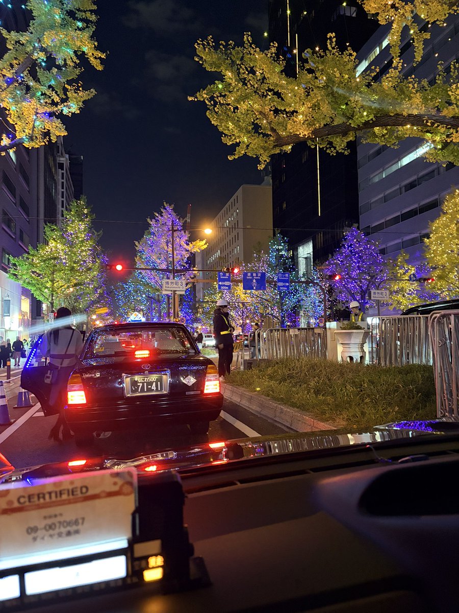 takabu_pandas's tweet image. 目が乱視だからキラキラ🤩🤩🤩