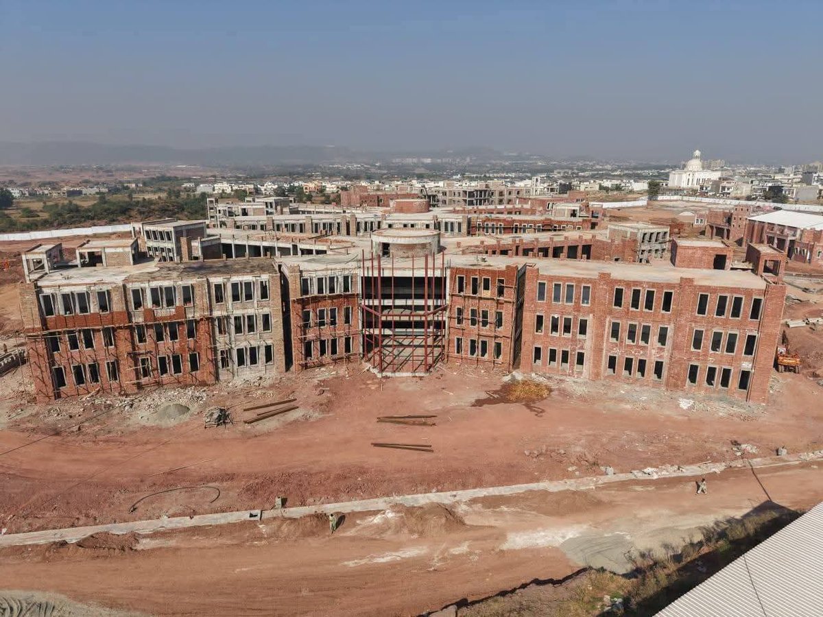 اسلام آباد  میں  دانش سکول  کی  تکمیل  آخری  مراحل میں  شکریہ قائد میاں محمد شہباز شریف