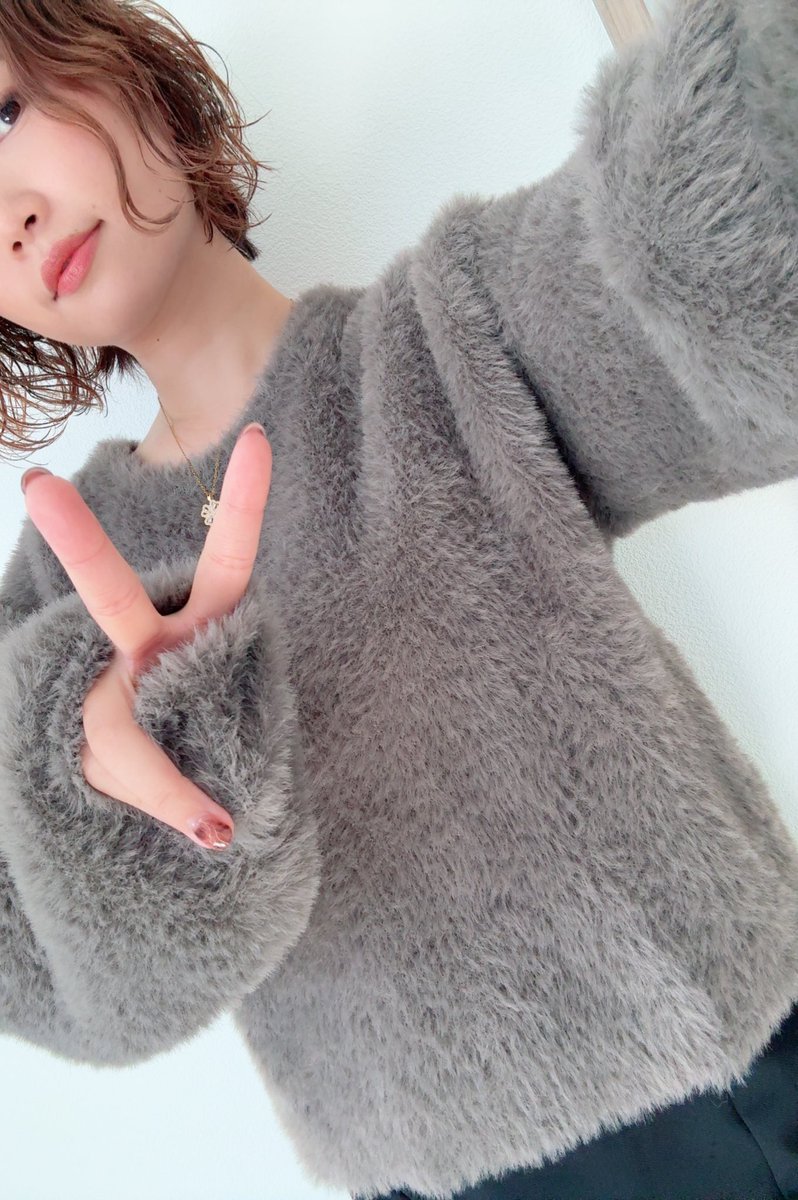 遅咲会観に行って面会したら
かんかんに今何してるのって聞かれたので
何もしてません。笑
甥っ子ロスから立ち直り
元気にはしてます。
観劇したり、ジム行ったり
台本読んだり、ピアノやったりな日々。
そろそろ髪型変えたいなーと。
ぴーすぴーす。
以上石森の近況報告でした。