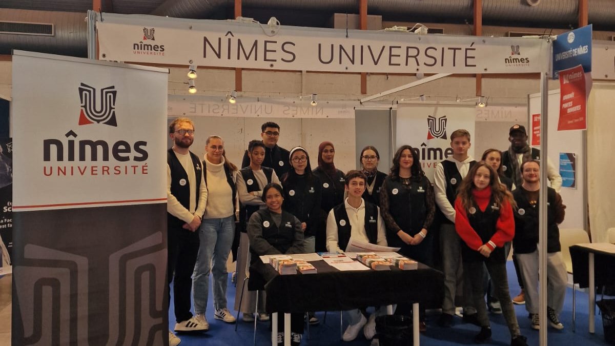 unimesfr's tweet image. #Orientation | Etudiants et enseignants sont au Salon des #Etudes Supérieures @studyrama  pour présenter les formations @unimesfr et renseigner les futurs étudiants.
📍Parc des Expositions de #Nîmes jusqu'à 17h
🧭Dates des futurs salons où nous retrouver : unimes.fr/fr/formations/…