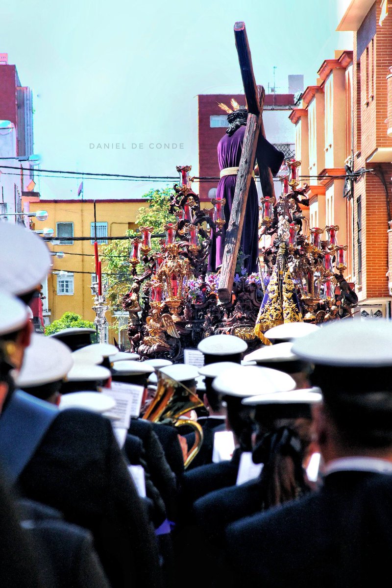 DoloresdelCerro's tweet photo. Hoy, día de #SantaCecilia, felicitamos a todos los músicos, en especial a nuestros hermanos de @BCTAngeles, @Nazareno_Huelva @BandaCenturia y @BandalasNieves https://t.co/orKLJfyepT