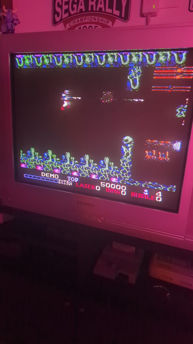 manjimaru22's tweet image. Un peu de #retrogaming hier soir avec de la #Famicom et mes madeleines de Proust que sont Burai Fighter et Castlevania III et de la #PCEngine avec Super Star Soldier (Caravan Stage 😎) et Parodius

#videogames #nintendo #nec #gamersunite