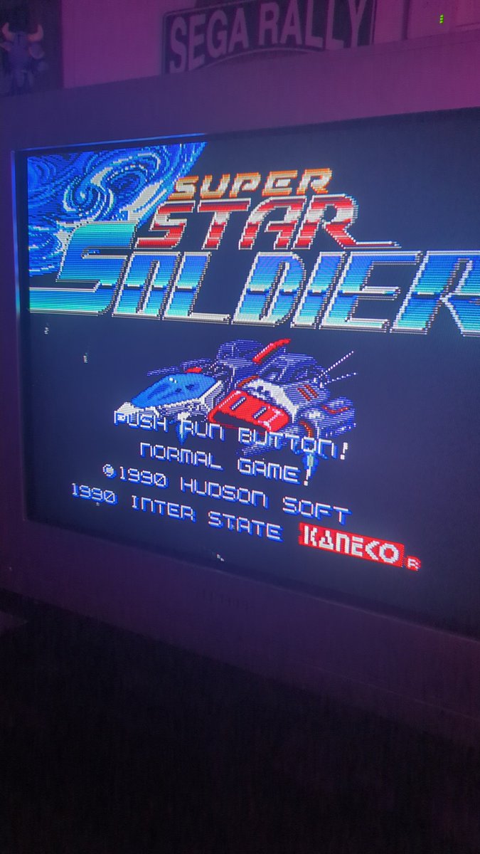 manjimaru22's tweet image. Un peu de #retrogaming hier soir avec de la #Famicom et mes madeleines de Proust que sont Burai Fighter et Castlevania III et de la #PCEngine avec Super Star Soldier (Caravan Stage 😎) et Parodius

#videogames #nintendo #nec #gamersunite