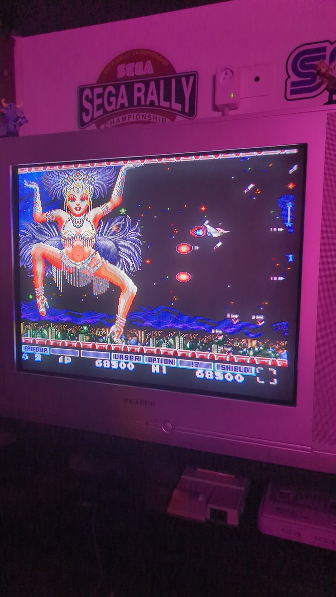 manjimaru22's tweet image. Un peu de #retrogaming hier soir avec de la #Famicom et mes madeleines de Proust que sont Burai Fighter et Castlevania III et de la #PCEngine avec Super Star Soldier (Caravan Stage 😎) et Parodius

#videogames #nintendo #nec #gamersunite