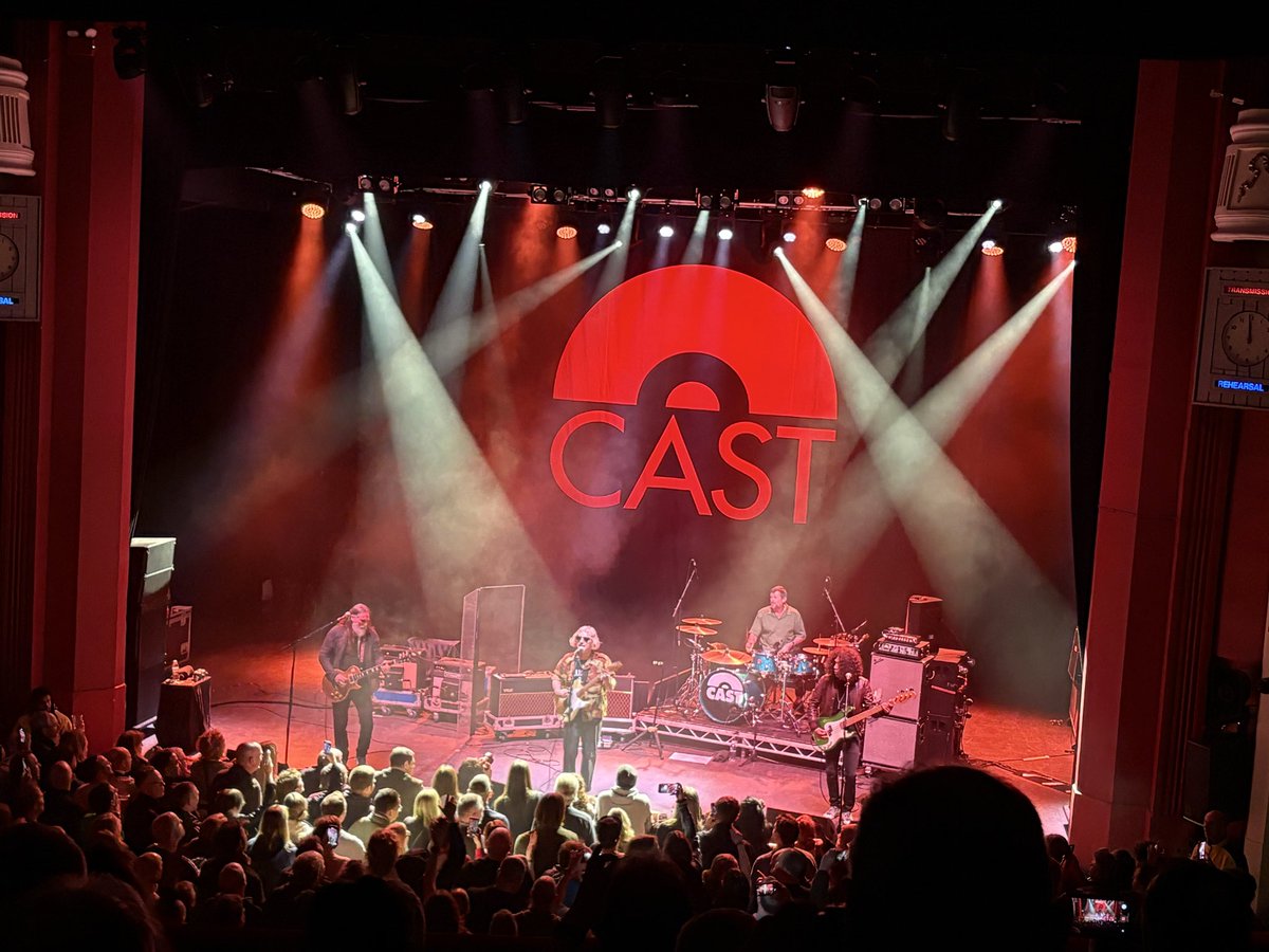Great evening in Shepherds Bush with <a href="/castofficial/">Cast</a> last night. Sounding as great as ever. Thank you gentlemen.