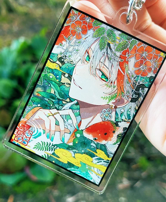 D、E賞のご紹介 ❖D賞アクリルキーホルダー❖ ・全8種 お顔をアップにして制作していただきました ❖E賞コレクションカード❖ ・全10種 スマホのケースに挟んで持ち歩いていただくのも良いかもです ぜひグッズ達と一緒にお出かけしてあげてください! #しらまめウェブポン
