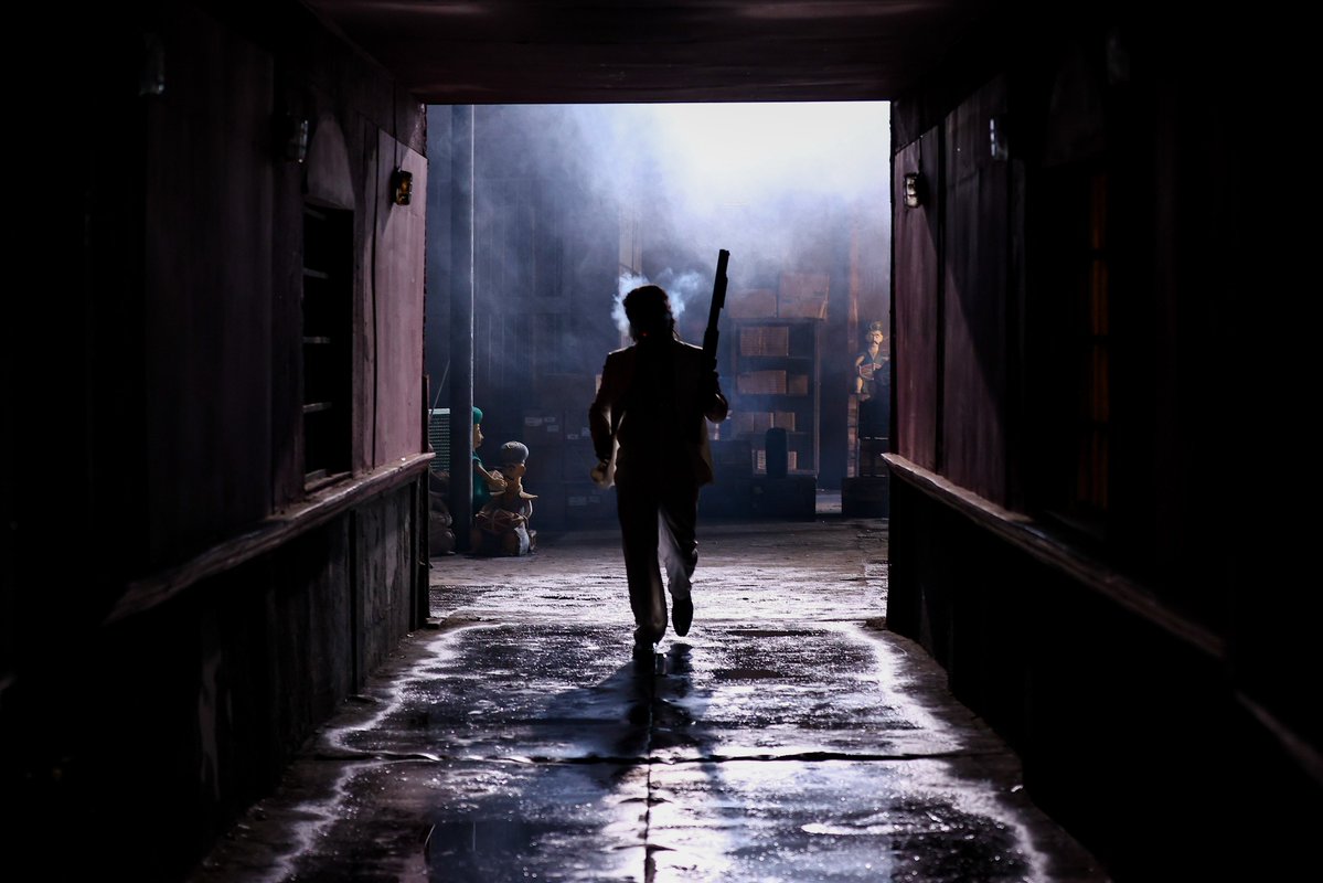 NivinOfficial's tweet image. Darkness Loading......⏳
.
.
@Bakkiyaraj_k @Dir_Lokesh @Jagadishbliss @Sudhans2017 @GSquadOffl @PassionStudios_ @TheRoute @SaiAbhyankkar

#ScheduleWrap #BenzMovie #Walter