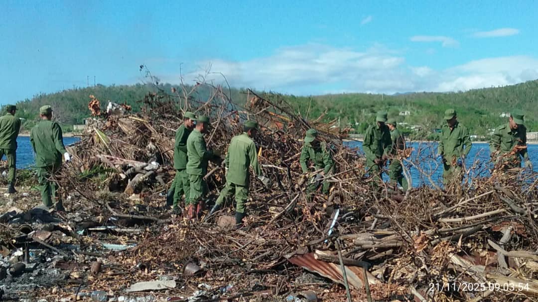 Ejército Oriental tweet media