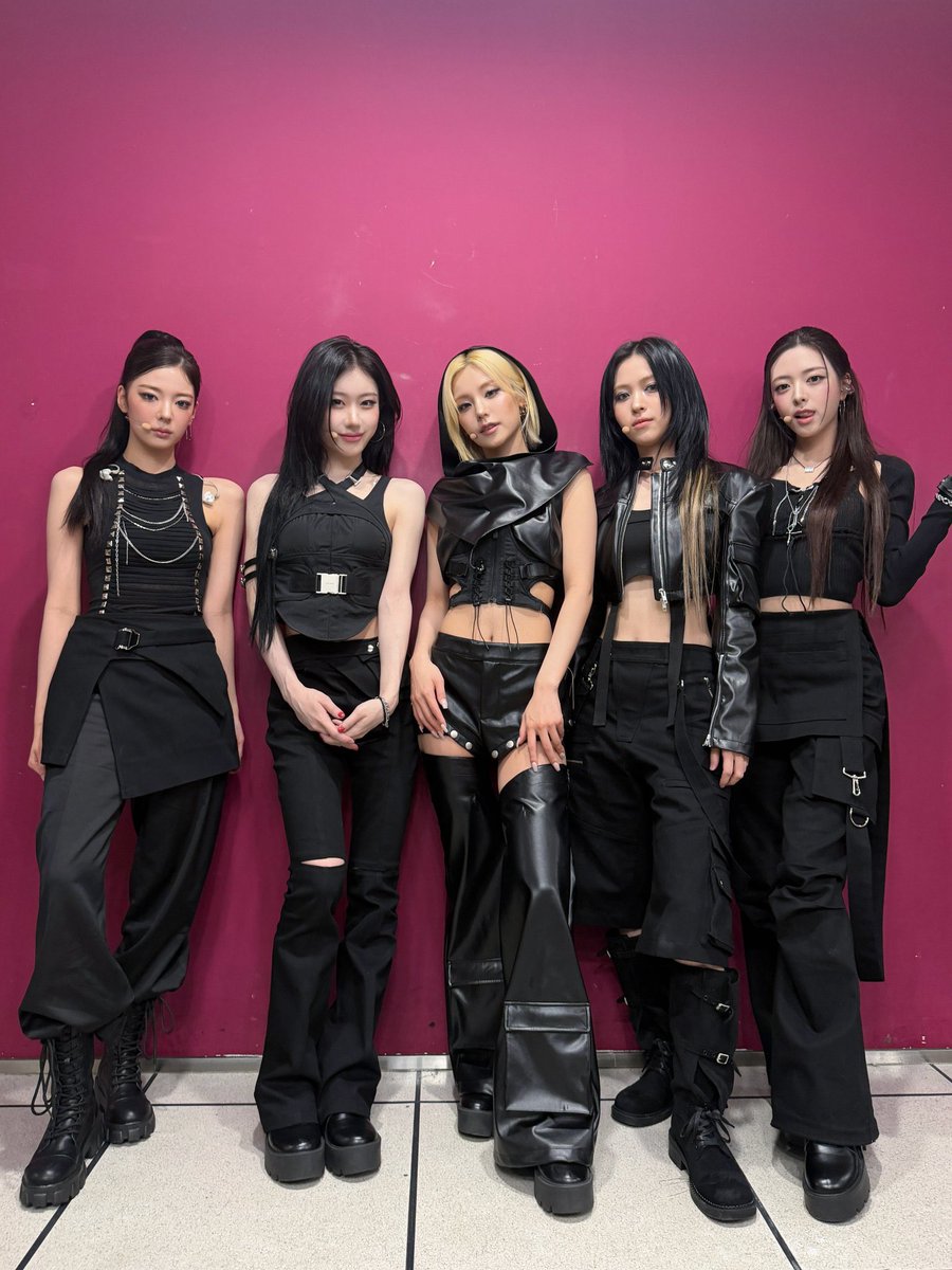 archive4itzy's tweet image. [22112025] #itzy x &amp;amp; ig update