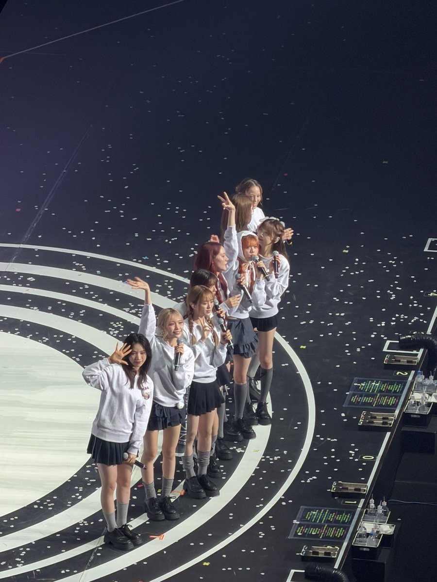 NiziU 武道館 2日目 フォトカ コンプセット 会場限定 NiziU 武道館 2日