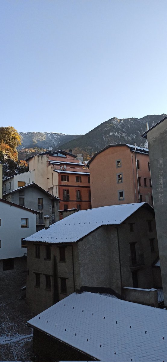 Molt bon dia a tothom!!!
#EscaldesEngordany #Escaldes #Andorra #PrincipatdAndorra #Pirineu #Neu