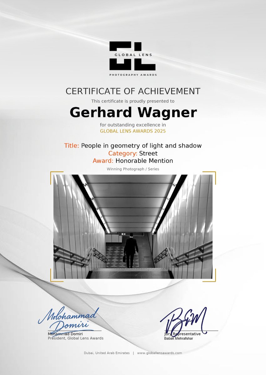 Check out this photo by Gerhard Wagner globallensawards.com/2025/streetpho…

I am delighted to be one of the selected photographers by Global Lens Photography Awards 2025 🙏📷 to receive an Honorable Mention in the Street Photography category for my series: