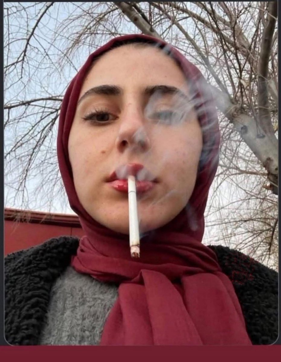 s9_l6's tweet image. تقبل الزواج من إمرأة تدخن ؟