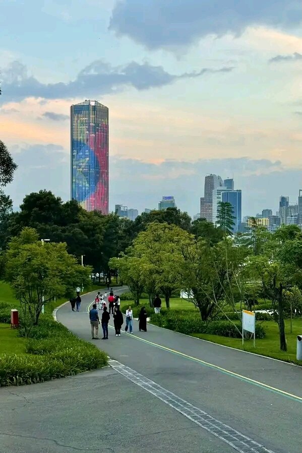 tedygullele's tweet image. The green, clean &amp;amp; modern #Africa&apos;n city, #AddisAbaba