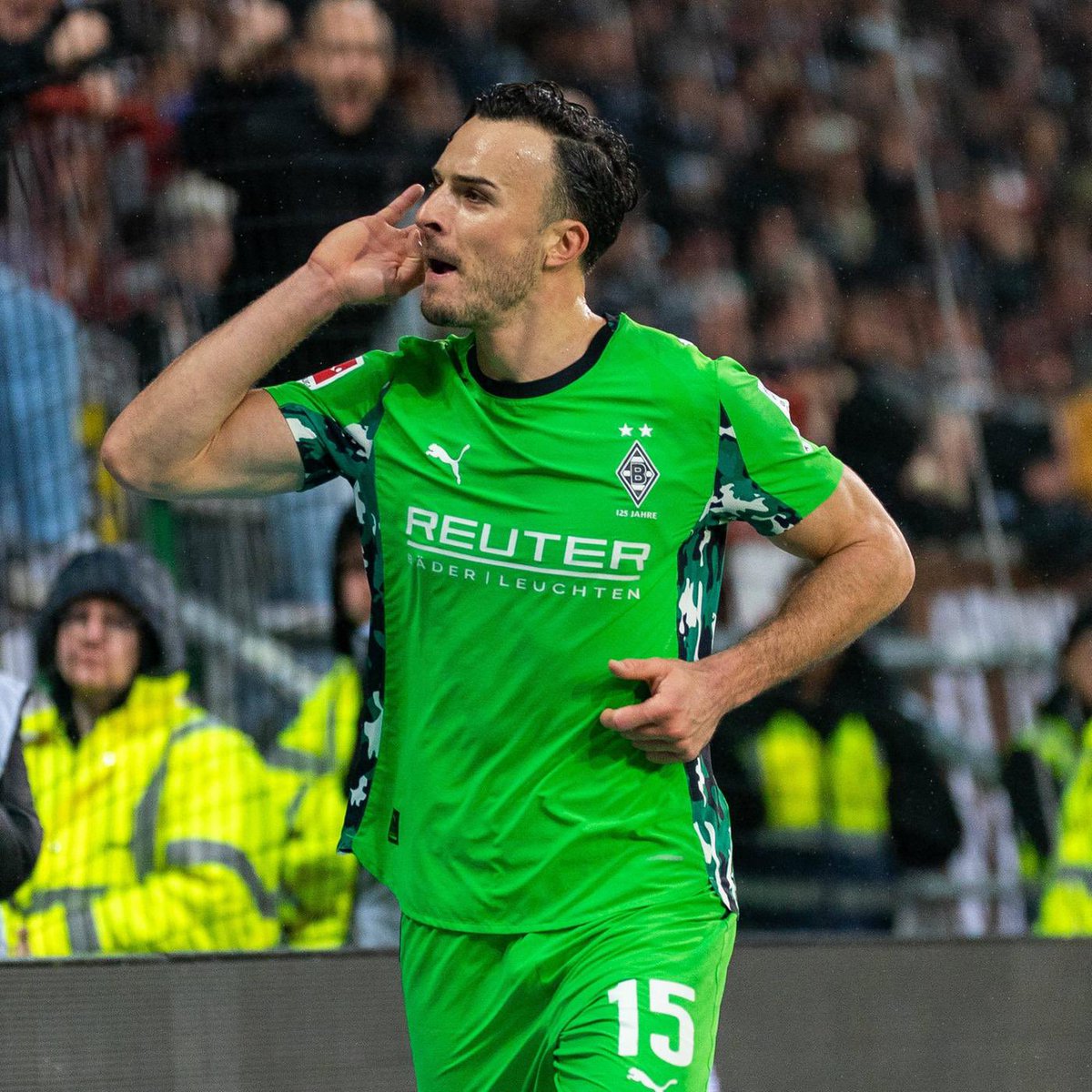 Spieeeeltach

Come on Haris! 🔥
Ein Sieg wär heute wunderschön!

Gute Anreise an alle Auswärtsfahrer, bringt die drei Punkte mit!⚫️⚪️🟢