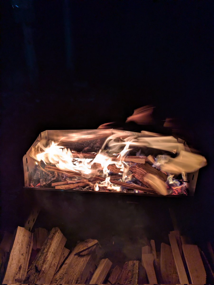 この時期の焚き火最高っすな