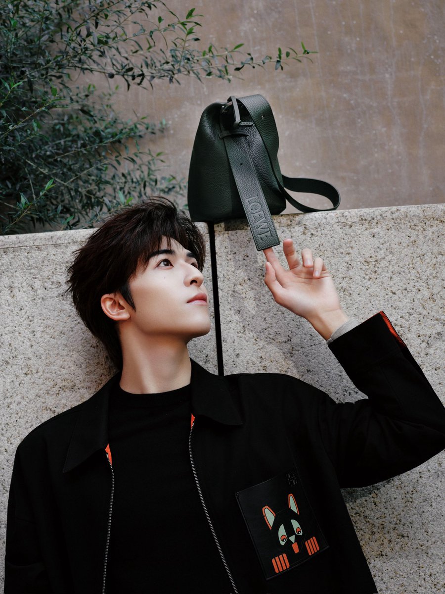patrick_thfc's tweet image. 251122 | Patrick’s XHS Update

ʚ🐰ɞ

สไตล์ city สักหน่อย 🍁🥨🥞

@patrick_pppat #LOEWE
#แพทริค #PatrickFinkler #尹浩宇 
#YinHaoyu #แพทริคณัฐวรรธ์