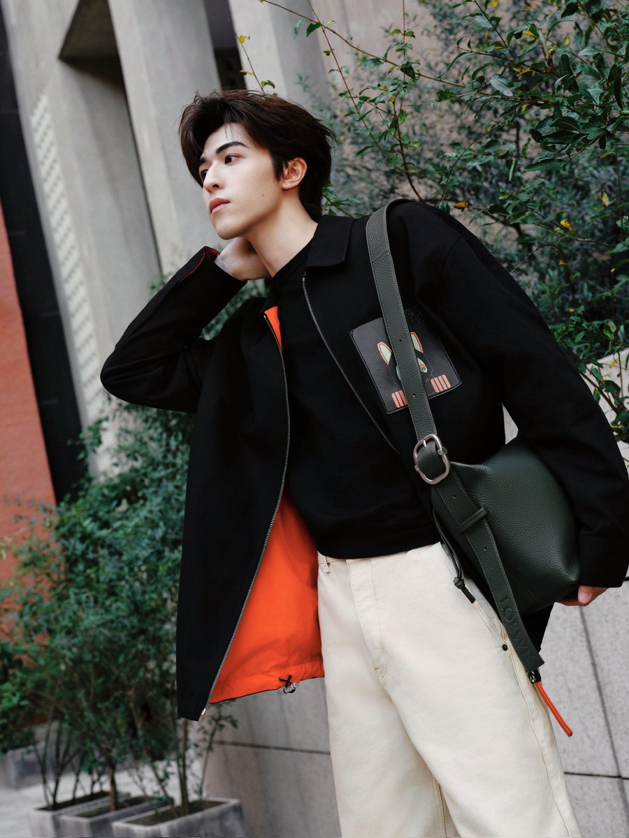 patrick_thfc's tweet image. 251122 | Patrick’s XHS Update

ʚ🐰ɞ

สไตล์ city สักหน่อย 🍁🥨🥞

@patrick_pppat #LOEWE
#แพทริค #PatrickFinkler #尹浩宇 
#YinHaoyu #แพทริคณัฐวรรธ์