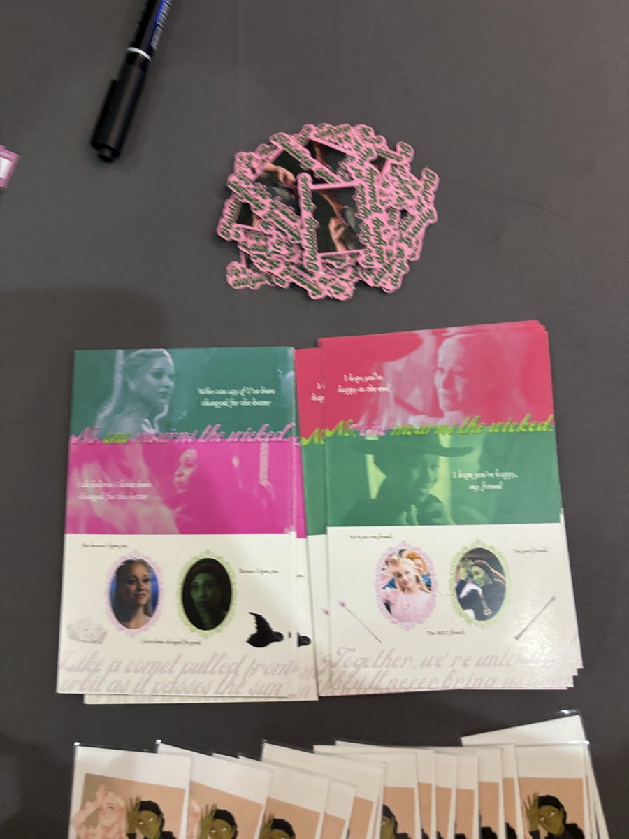 rauthasdune's tweet image. วางไ้ว้แล้วน้า (ทำไมกล่องสั่น) #curtaincall_th