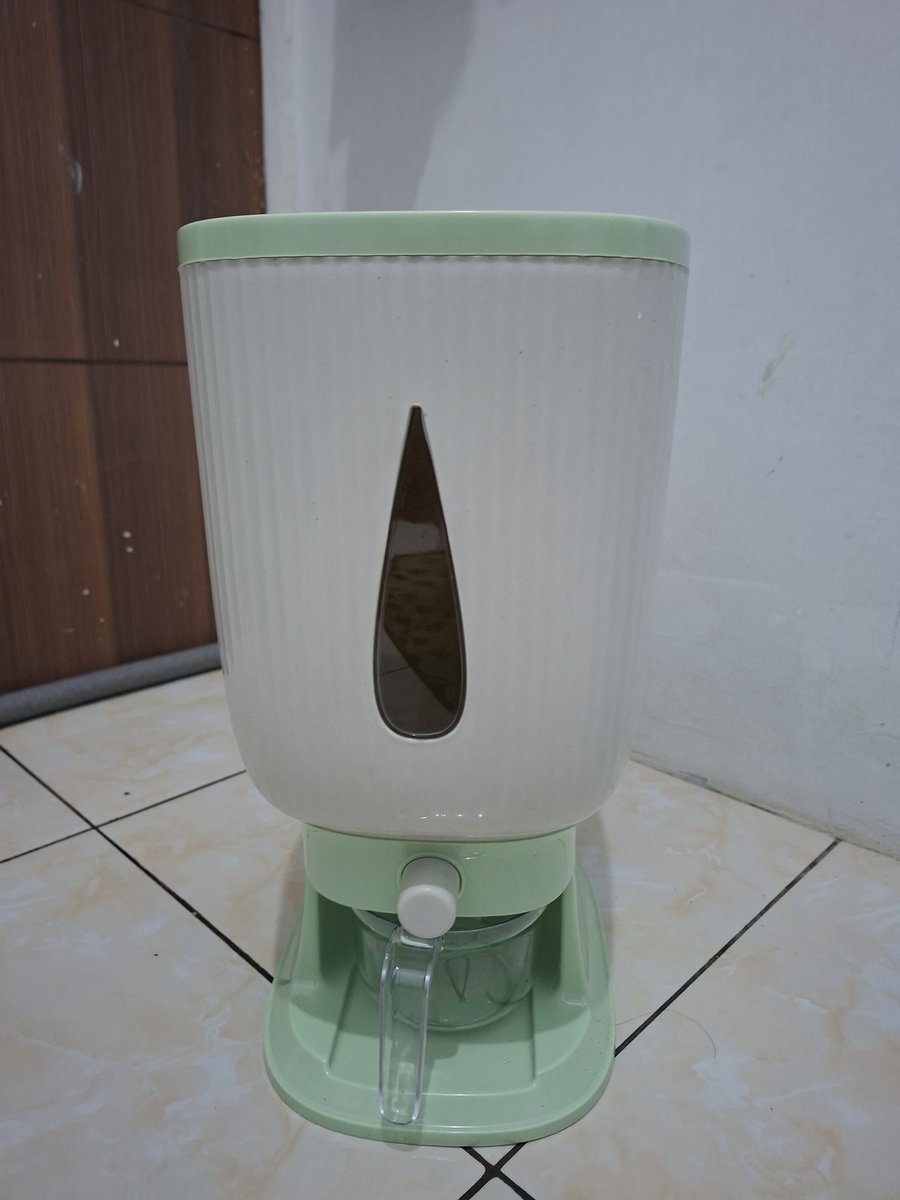 byee2buyy's tweet image. halloo temen² malang!✨ yang lagi cari barang preloved murah mulai 10k–30k an, bisaa liat dulu yaa~ ada kemeja, vest, dan perlengkapan kost🫶🏻 bisa COD area malkot, gosend &amp;amp; JNT yaa! 🚛
dm @neoxoxopong atau dm kita buat tanya² boleh bangeett 😆💗
#prelovedmalang #prelovedmurah