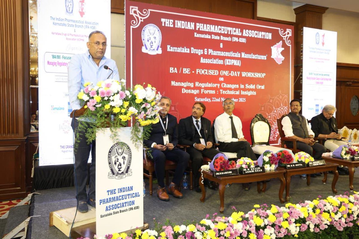 dineshgrao's tweet image. I inaugurated and addressed technical workshop on &quot;Regulatory Changes in Solid Oral Dosage Forms&quot; jointly organized by the Indian Pharmaceutical Association and the Karnataka Drug and Pharmaceutical Association, under the guidance of the Karnataka Drug Control Department.

There…