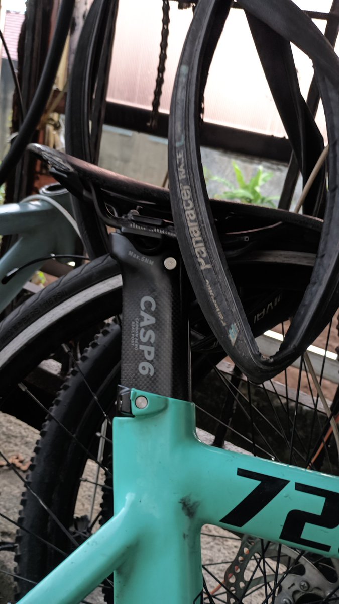 badak air tweet media