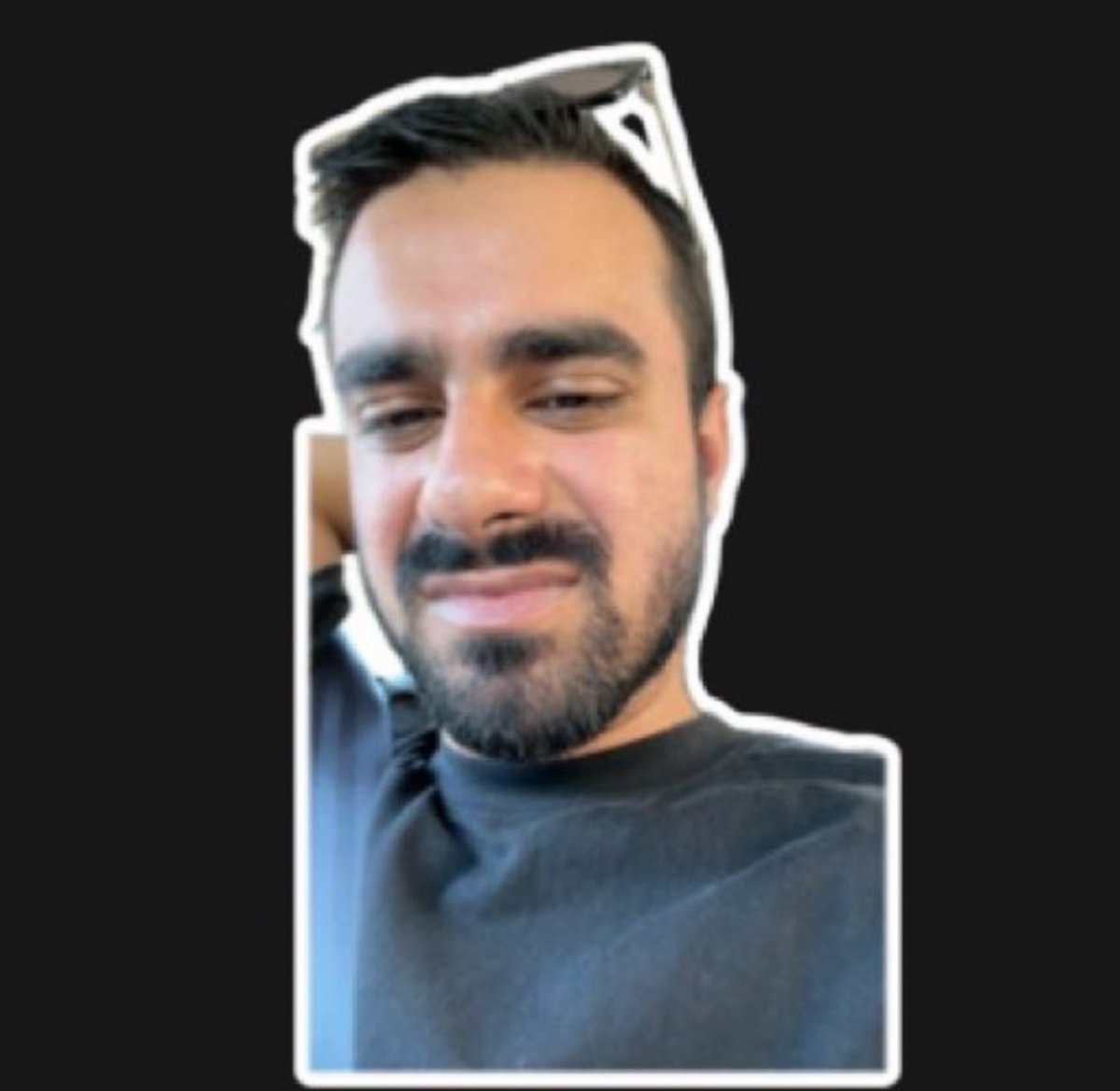 کریستمب کلفت tweet media