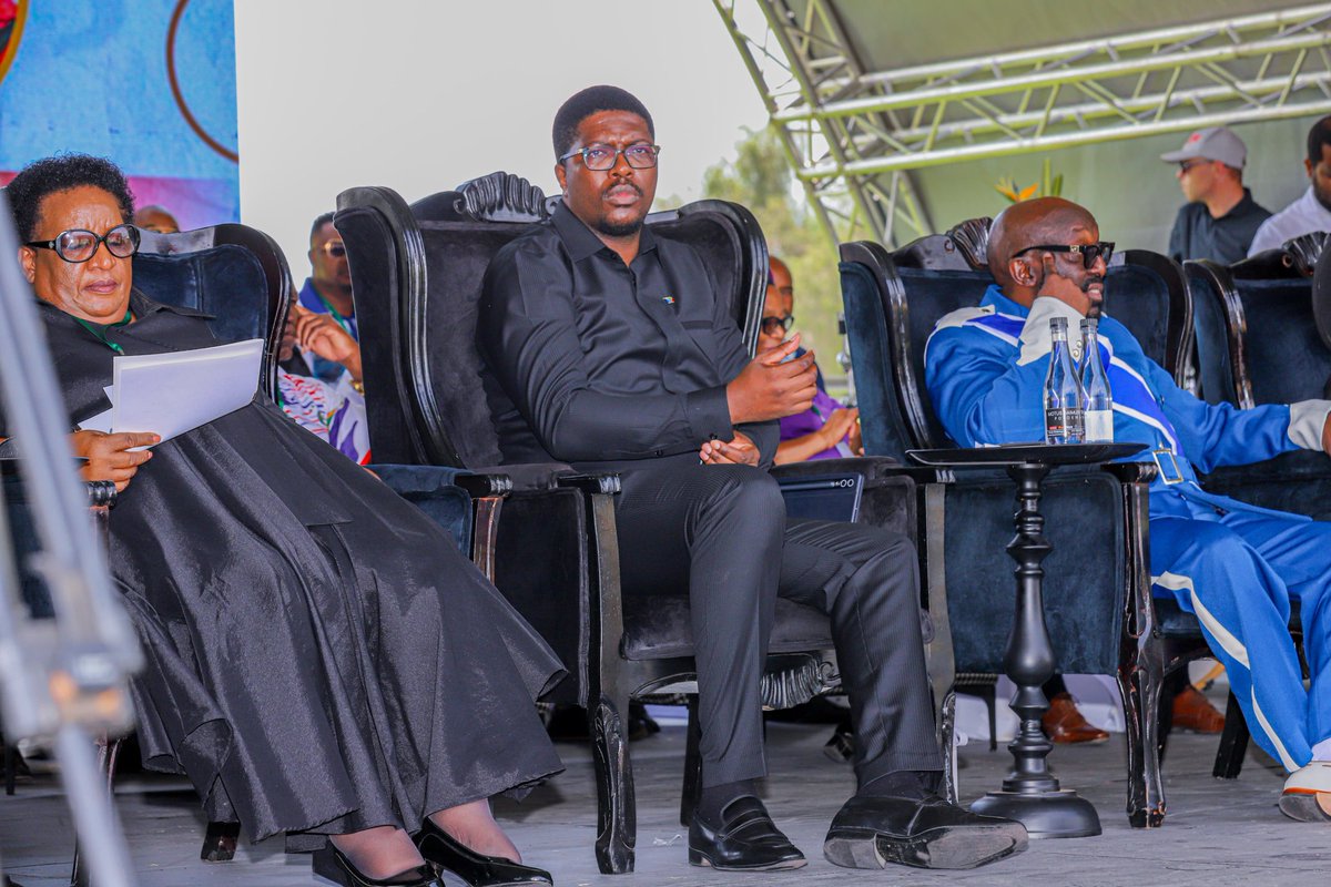 Dotransport's tweet image. SANTACO NATIONAL PRAYER DAY

SANTACO Annual Prayer Day Against Gender Based Violence, Taxi Violence, Drug Abuse, and Road Crashes is underway in Polokwane 

The Deputy Minister of Transport,@MkhulekoHlengwa will deliver a keynote address 

@TrafficRTMC