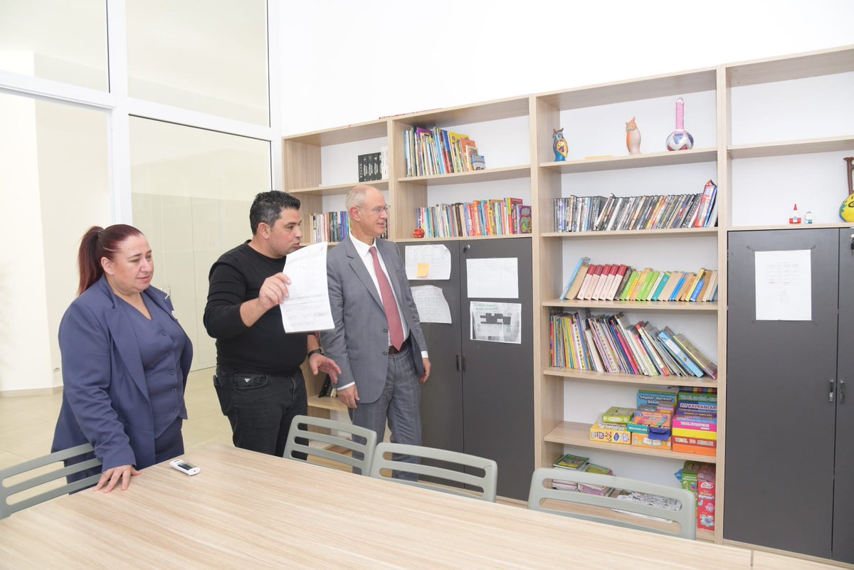 SEVGİ  EVLERİ’İNDEKİ ÇOCUKLARA ANLAMLI ZİYARET 
Çalışma ve Sosyal Güvenlik Bakanı Oğuzhan Hasipoğlu, 20 Kasım Dünya Çocuk Hakları Günü kapsamında, Sosyal Hizmetler Dairesi’ne bağlı Tangül Ünal Çağıner Vakfı Sevgi Evleri’ni ziyaret etti.