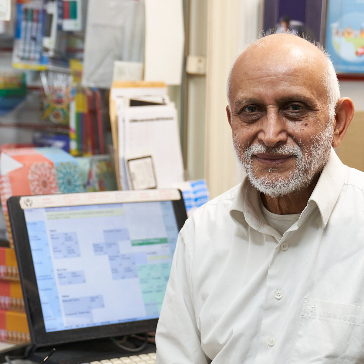 CSyFflint's tweet image. 📢 Ydych chi’n rhedeg busnes? 📢
 
Byddwch ymhlith y cyntaf i wybod am newidiadau i brisiad eich eiddo ar gyfer ardrethi busnes. Mae prisiadau’n newid yn ddiweddarach eleni.
 
Cofrestrwch ar gyfer cyfrif prisio @VOAgovuk ardrethi busnes yn orlo.uk/ki4x9