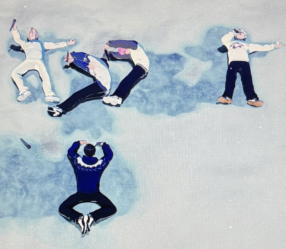 마이크 덩그러니 남겨진거 봨ㅋㅋ 온몸으로 사랑을 주는 하미니 우뜩해