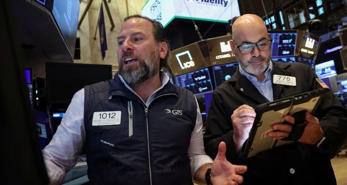 maaalnews_en's tweet image. #WallStreet #indexes jump as rate cut bets increase but post losses for week
buff.ly/J5sZYXy