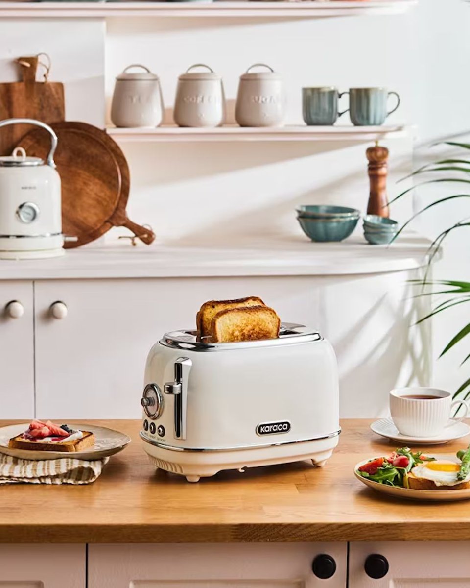 Güne çıtır başlamak için en güzel tercihlerden biri! Karaca ürünleri bio'da🥪😋