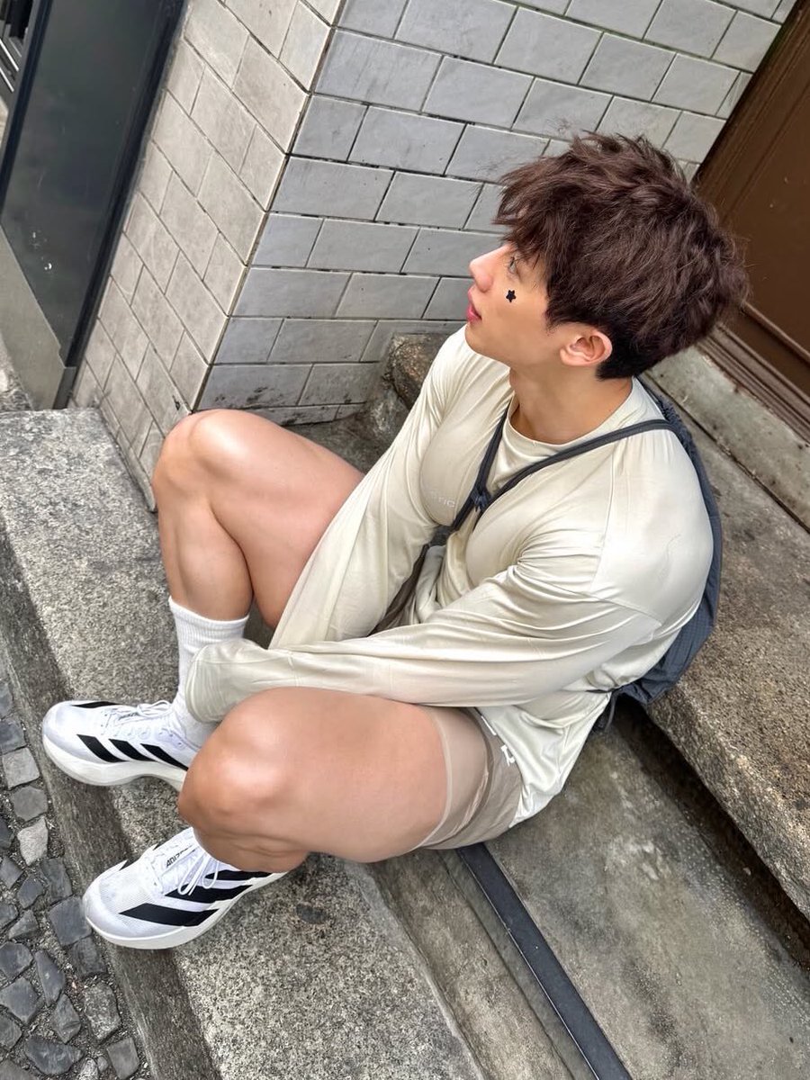 wongust_d's tweet image. Messy haired Wonho my beloved 😭😭 #원호 #WONHO