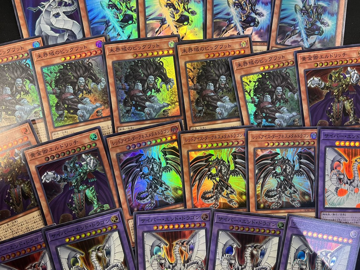 【#ストレージ情報】
#ポケカ #ワンピースカード #デュエマ #遊戯王

画像のカードたちを3⃣3⃣円ストレージコーナーに
投入致しました🔥

明日も是非ヌマロコへ！

今！！#ヌマロコのストレージが熱い 🔥

お求めの方は #バトロコ沼津駅前 まで🏃