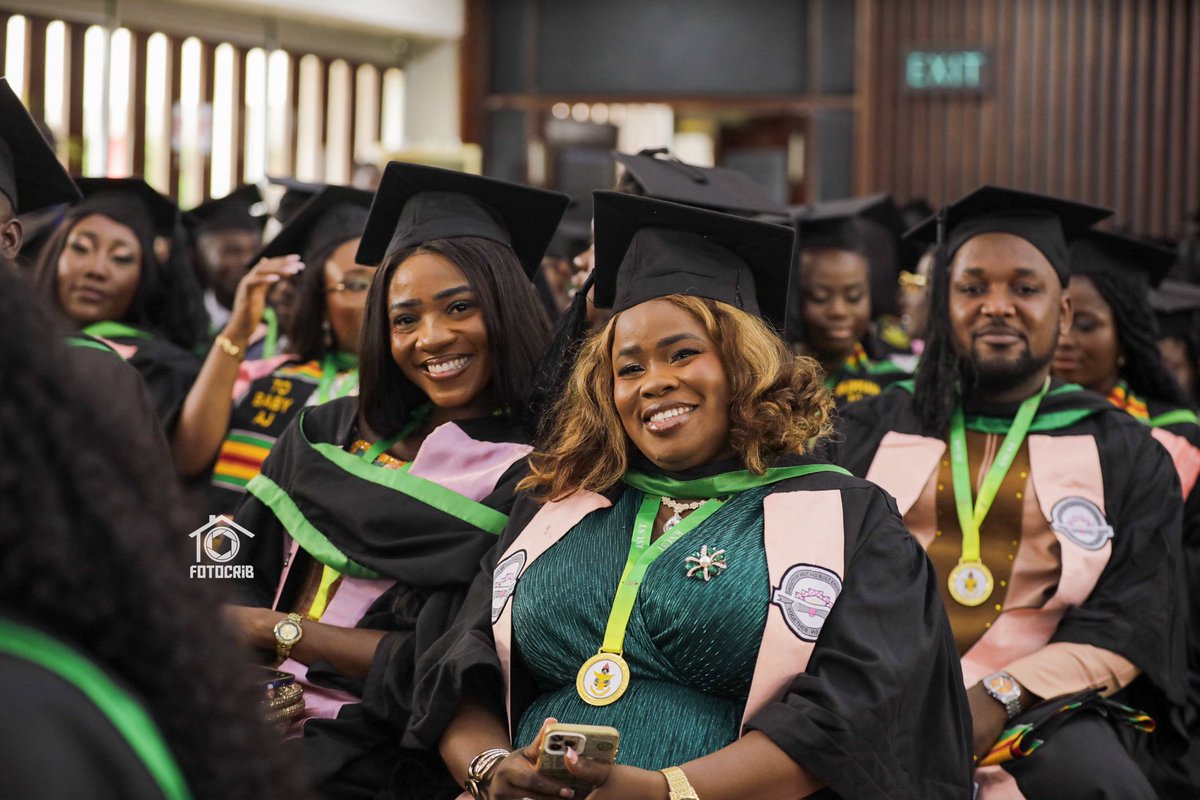 Statistics for the KNUST Institute of Distance Learning class of 2025;

Total Number of Graduands-2679
 Males-1408
Females-1271

First class-217
Second class Upper-1006
Second class lower-1089
PASS-343

📸:<a href="/fotocribstudios/">FOTOCRiB STUDIOS</a> 

#KNUSTGraduation|#CampusHypeCrew🇬🇭