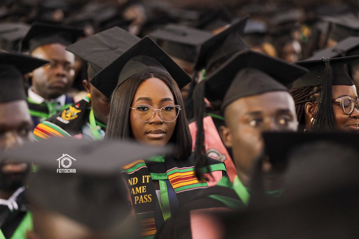 Statistics for the KNUST Institute of Distance Learning class of 2025;

Total Number of Graduands-2679
 Males-1408
Females-1271

First class-217
Second class Upper-1006
Second class lower-1089
PASS-343

📸:<a href="/fotocribstudios/">FOTOCRiB STUDIOS</a> 

#WatsuptekReport