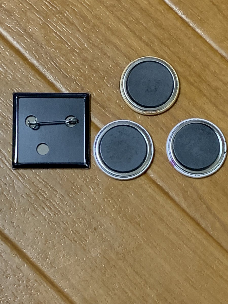 Ogu777Ogu's tweet image. (● ˃̶͈̀ロ˂̶͈́)੭ꠥ⁾⁾新作🐯💕
トラっぴ可愛いなぁ〜❣️

今回はピンバッジも作っちゃいました‼️
#パチスロ
#ジャグラー🤡
#マグネット
#ピンバッジ