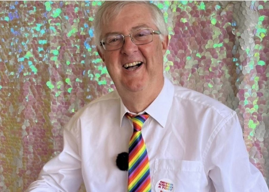 cymru_inquiry's tweet image. In Wales @MarkDrakeford decisions &amp;amp; action caused the highest death rate by far in Wave 2. Yet not only has he swerved scrutiny of his numerous catastrophic actions that caused all these deaths but he’s still in office! The media &amp;amp; public only calling for Johnson’s head on a…