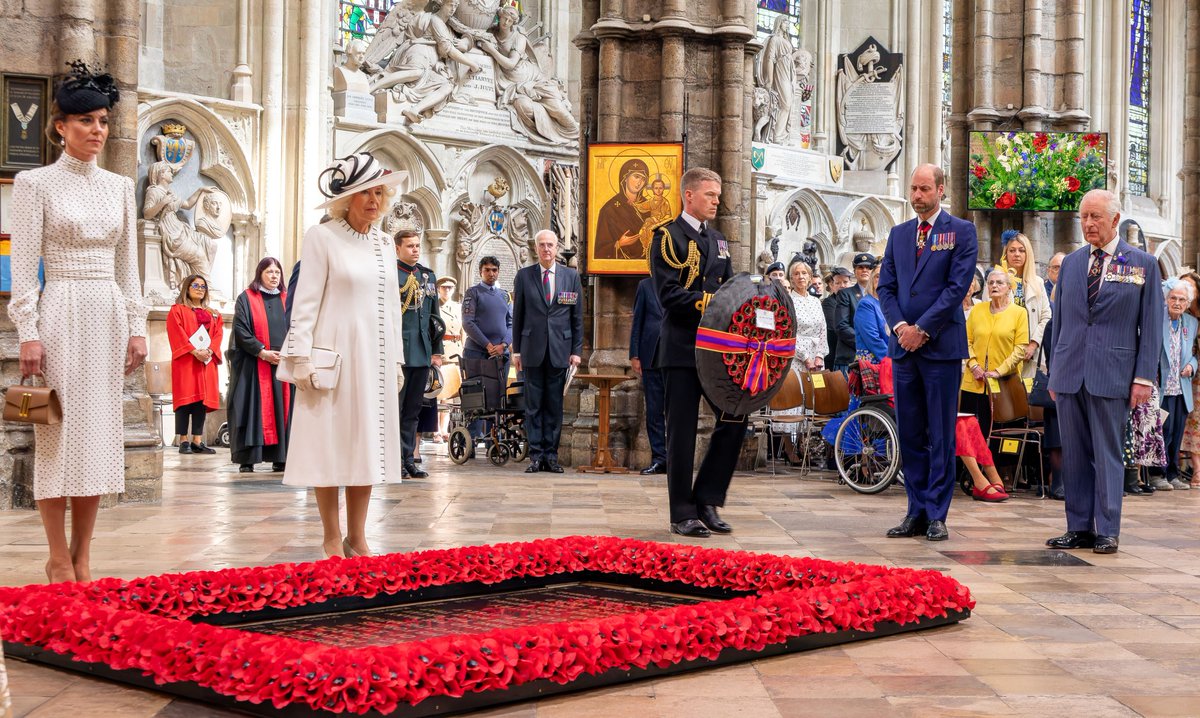 wabbey's tweet photo. In the centre of the nave lies the Grave of the Unknown Warrior, one of the most poignant memorials in the Abbey, which honours the fallen of the two world wars and conflicts since.

It is the only grave in the Abbey that is never stepped upon, with even royal brides walking to one side as they enter the church.

During our service marking the 80th anniversary of VE Day here earlier this year, members of the Royal Family stood for a moment of silence at Warrior's grave to reflect upon the bravery of those who fought.

#Museum30 #Walk