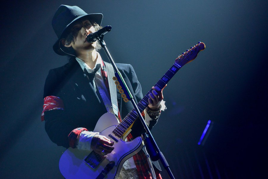 natsui_tanoshi's tweet photo. 【あんまジャンケン分かってない野田洋次郎】
チョキは弱いから無くします
さらにグーは強いから禁止します https://t.co/btTM6cLOpV