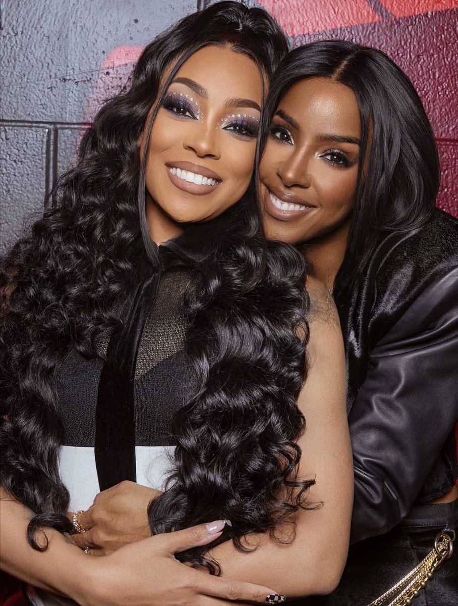 thehouseofdc3's tweet image. 𝗞𝗘𝗟𝗟𝗬 𝗥𝗢𝗪𝗟𝗔𝗡𝗗 &amp;amp; 𝗠𝗢𝗡𝗜𝗖𝗔 &amp;amp; 𝗕𝗥𝗔𝗡𝗗𝗬 | 𝗧𝗛𝗘 𝗕𝗢𝗬 𝗜𝗦 𝗠𝗜𝗡𝗘 𝗧𝗢𝗨𝗥 

You can tell they’re all having fun together and that they’re genuinely friends on this tour. ❤️

#kellyrowland #monica #Brandy  #theboyisminetour
