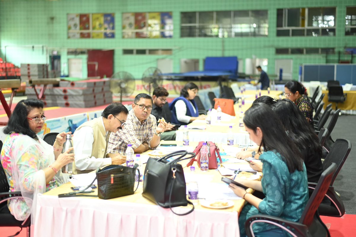 Assam_DSYW's tweet image. 🇮🇳✨ All Set for Viksit Bharat Young Leaders Dialogue (VBYLD) 2026!

As we move forward in alignment with the Viksit Bharat @2047 vision, the journey begins today with the essay evaluation process for VBYLD 2026 at the Bhogeswari Phukanani Indoor Stadium.

Young minds from across…