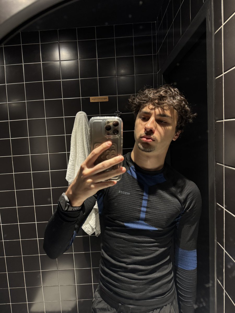 itsalvrzx's tweet image. after run