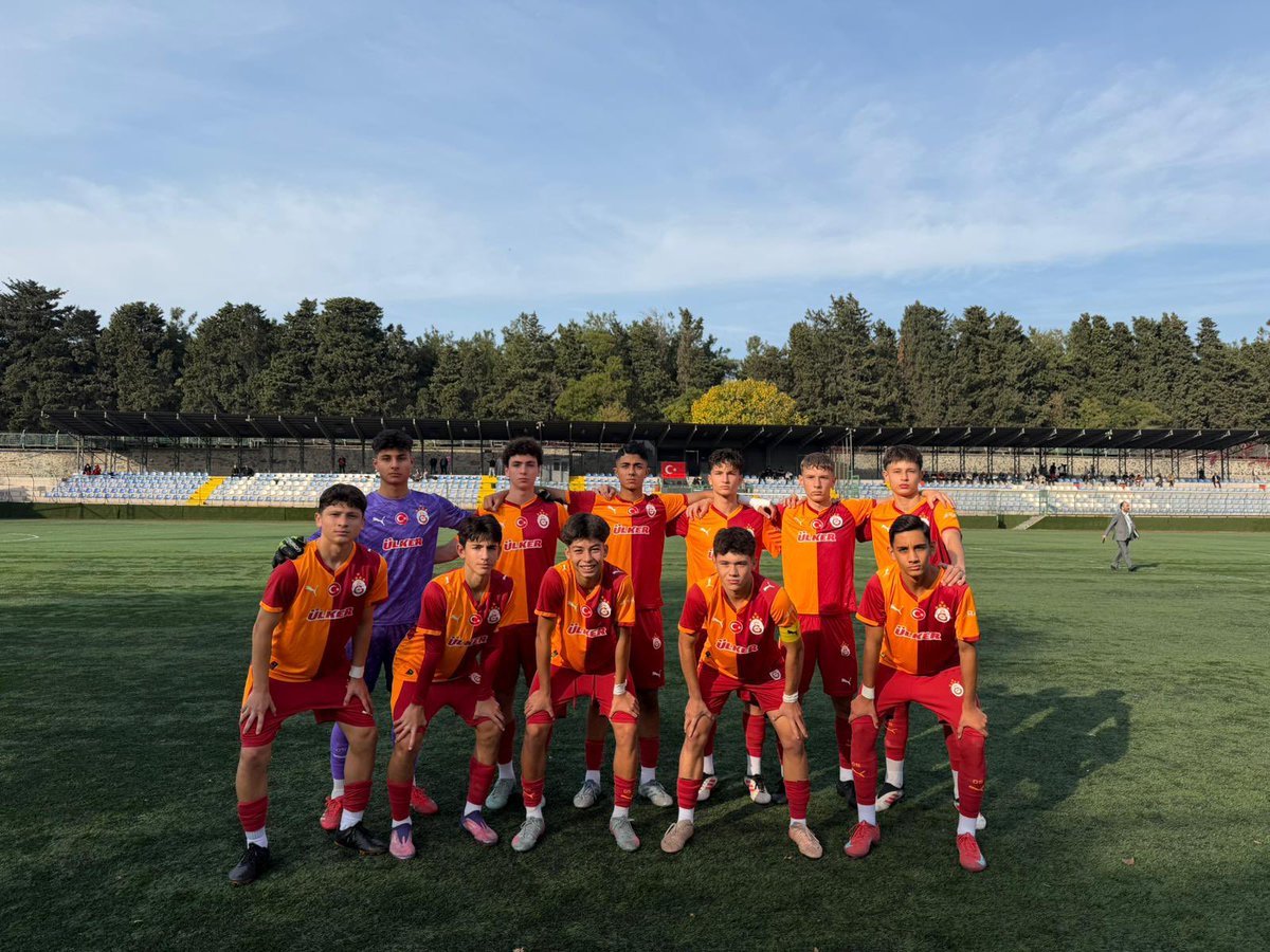 GSfutbolakademi's tweet image. Maç sonucu: İstanbulspor U16 0-3 Galatasaray U16 👏

⚽️ 26’ Doruk Kadiroğlu
⚽️ 53’ Uras Ilgın 
⚽️ 64’ Ömer Faruk Gülpınar