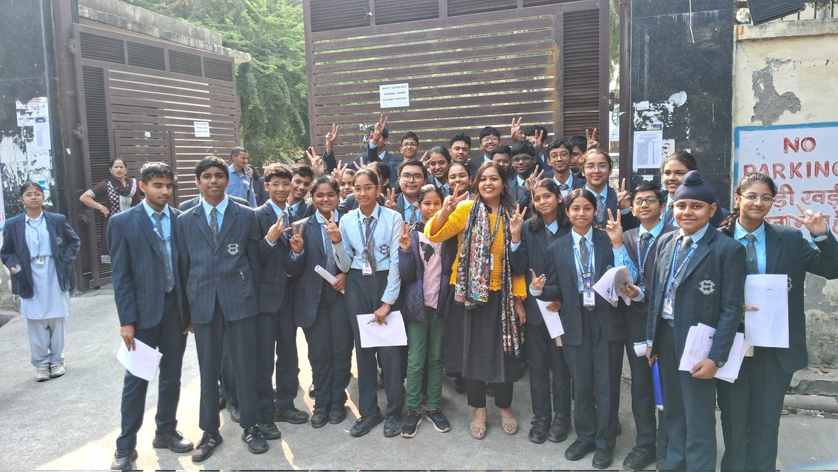 Neha05204678's tweet image. Thrilled to be part of @BBPSMV &amp;amp; grateful for the chance to teach students for #MVPP! Feeling blessed to contribute to shaping young minds &amp;amp; hearts. #Teaching #Gratitude @vividh87 @EduMinOfIndia @doescience @Himanshi1629 @BJP4Delhi @gupta_rekha