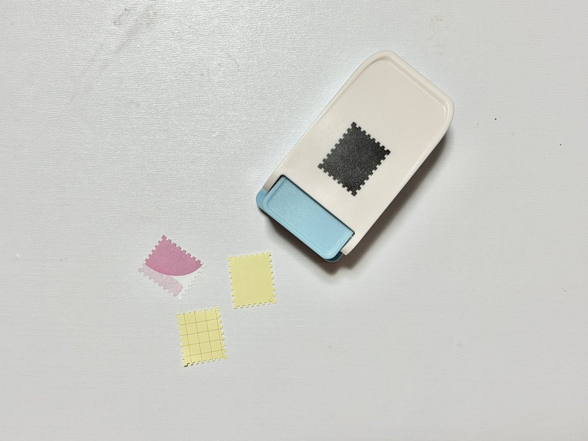 u_note_log's tweet image. 穴あけパンチ｜切手型

雑誌の可愛いページとか切り取るの楽しい~♡
デコにも使えそうで◎

 #手帳デコ