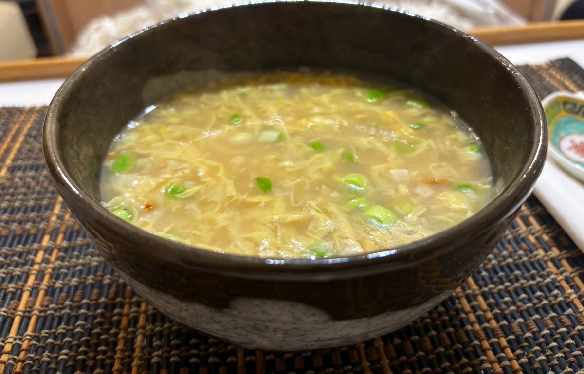 EVernacci's tweet image. Cada día más fan de la egg drop soup. Estos chinos manejan bien el mundo de las sopas.
Chez Vernacci.